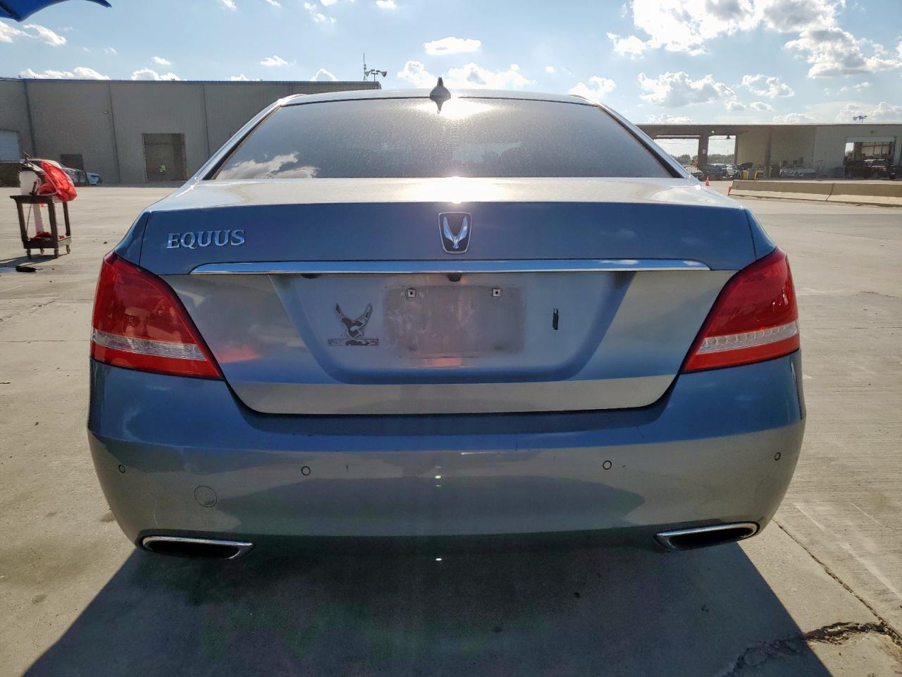 HYUNDAI EQUUS SIGNATURE