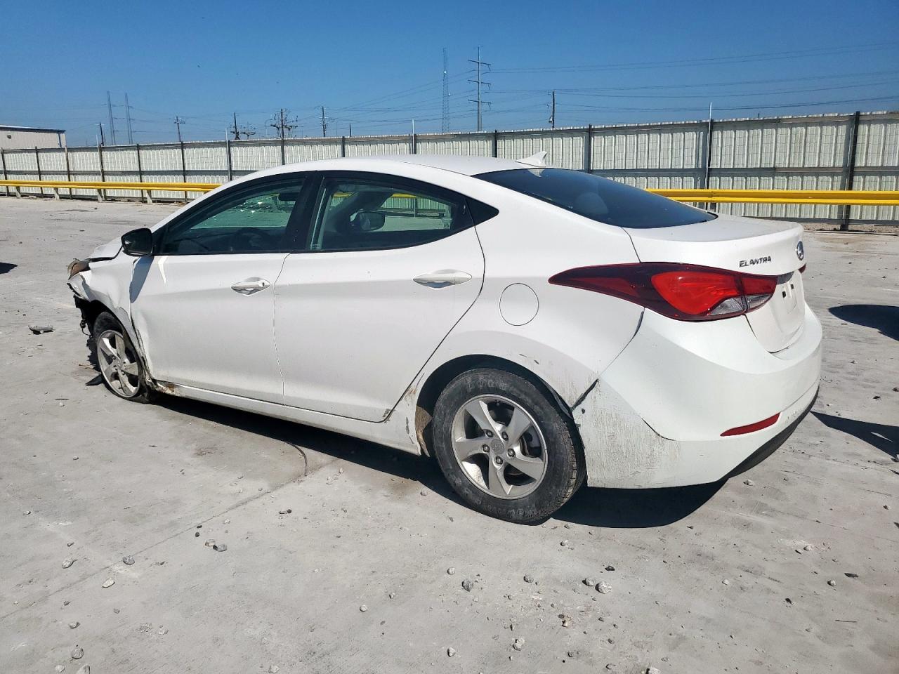 HYUNDAI ELANTRA SE