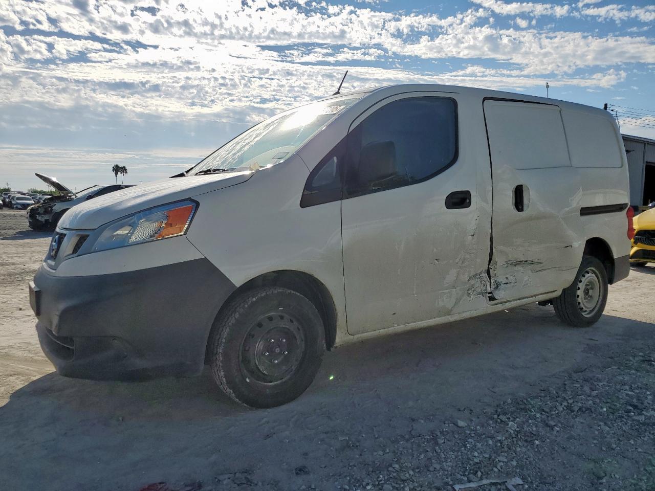 NISSAN NV200 2.5S
