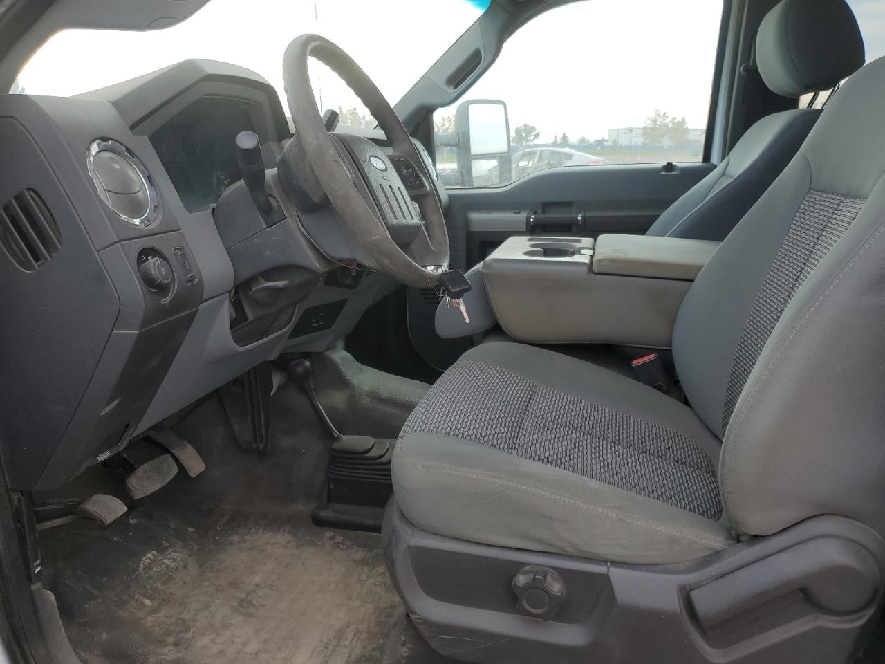 FORD F-550 SUPER DUTY