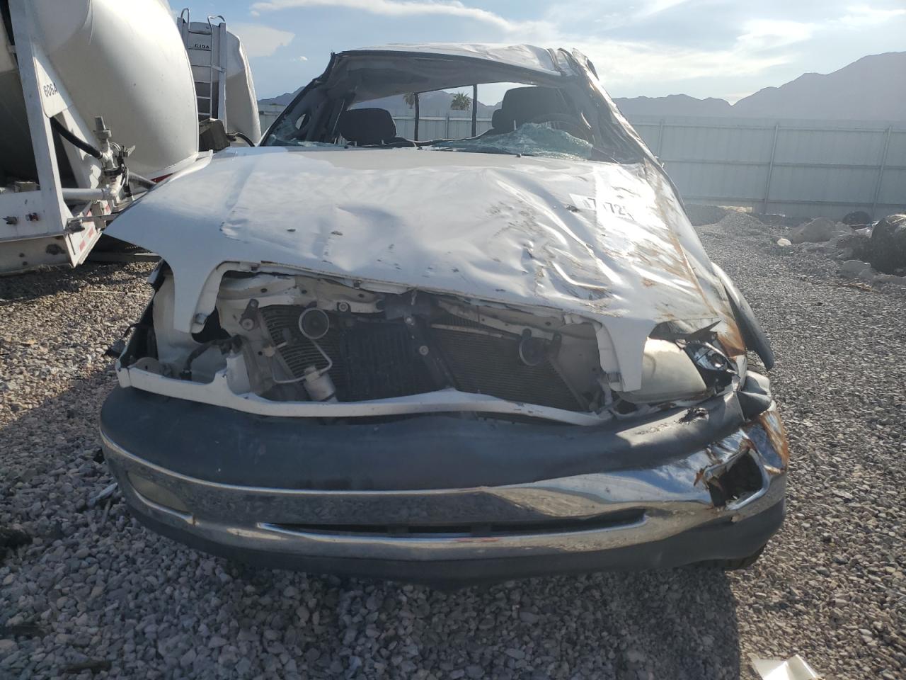 Lot #3275972790 2000 TOYOTA TUNDRA ACC