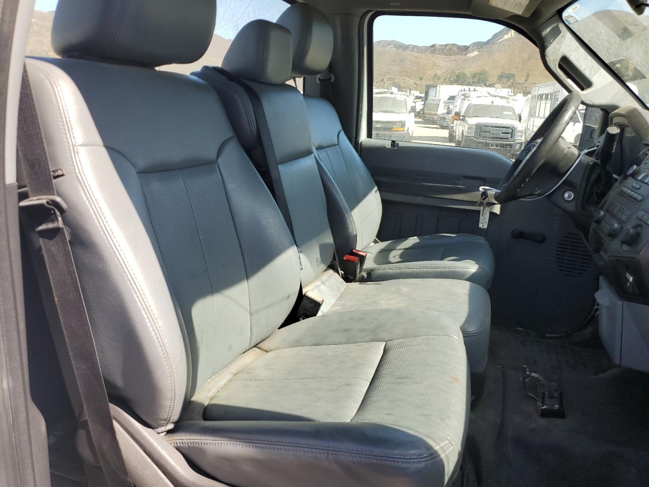 FORD F-550 SUPER DUTY