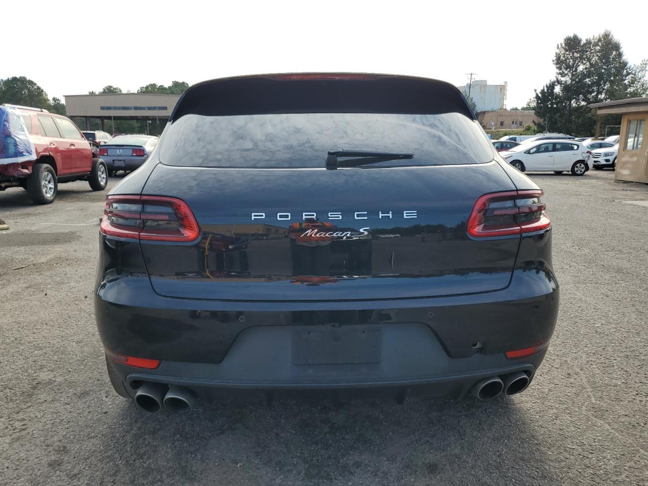 PORSCHE MACAN S