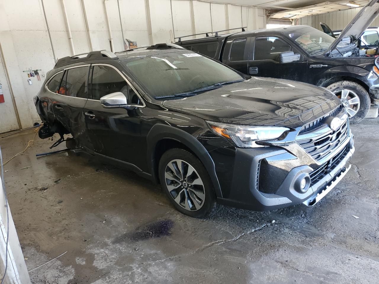 SUBARU OUTBACK TOURING