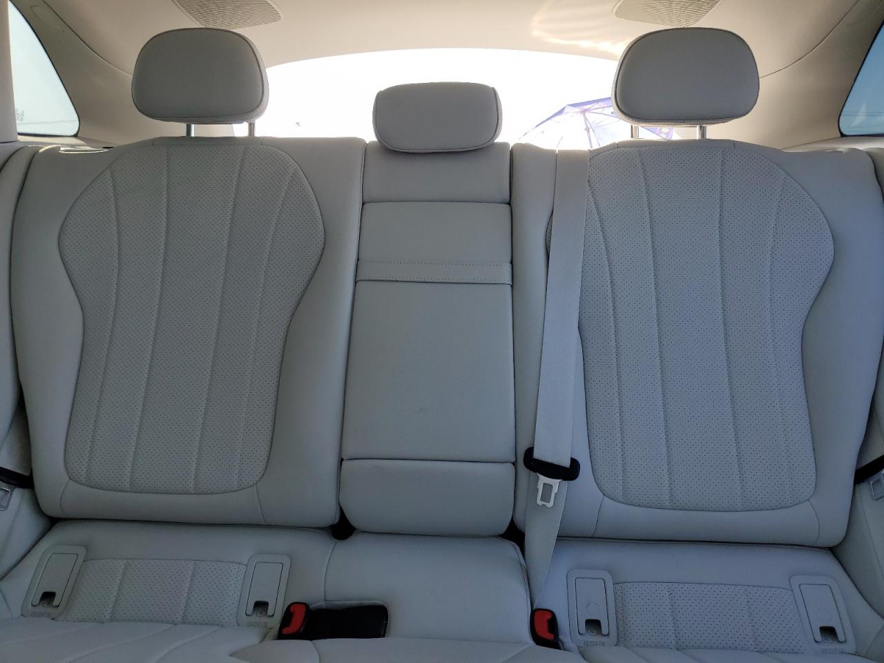 MERCEDES-BENZ EQE SUV 350+