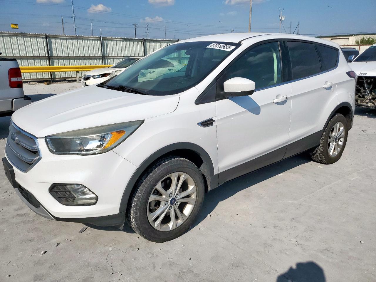 FORD ESCAPE SE