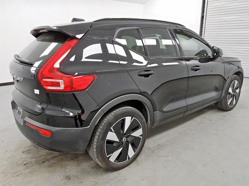 2024 VOLVO XC40 RECHA YV4ER3XL0R2253184