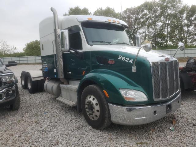 Global Auto Auctions: 2017 PETERBILT TRACTOR 579