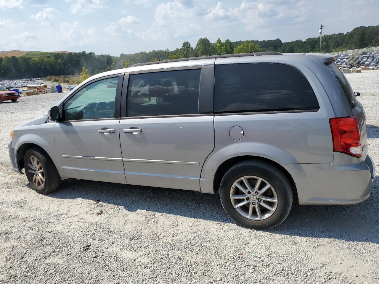 Lot #3315664773 2015 DODGE GRAND CARA