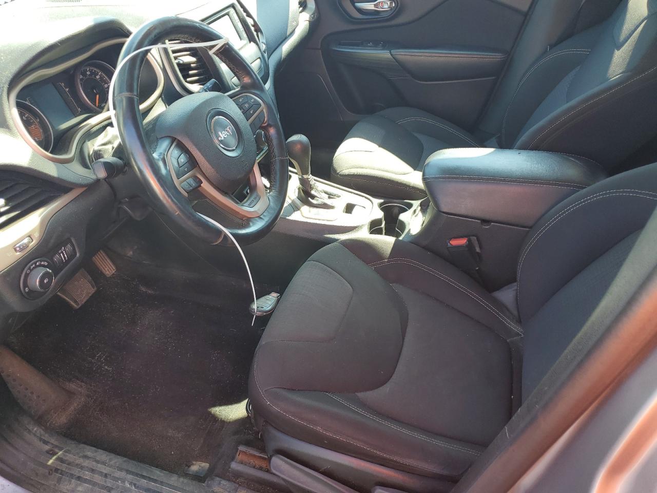 JEEP GRAND CHEROKEE LATITUDE