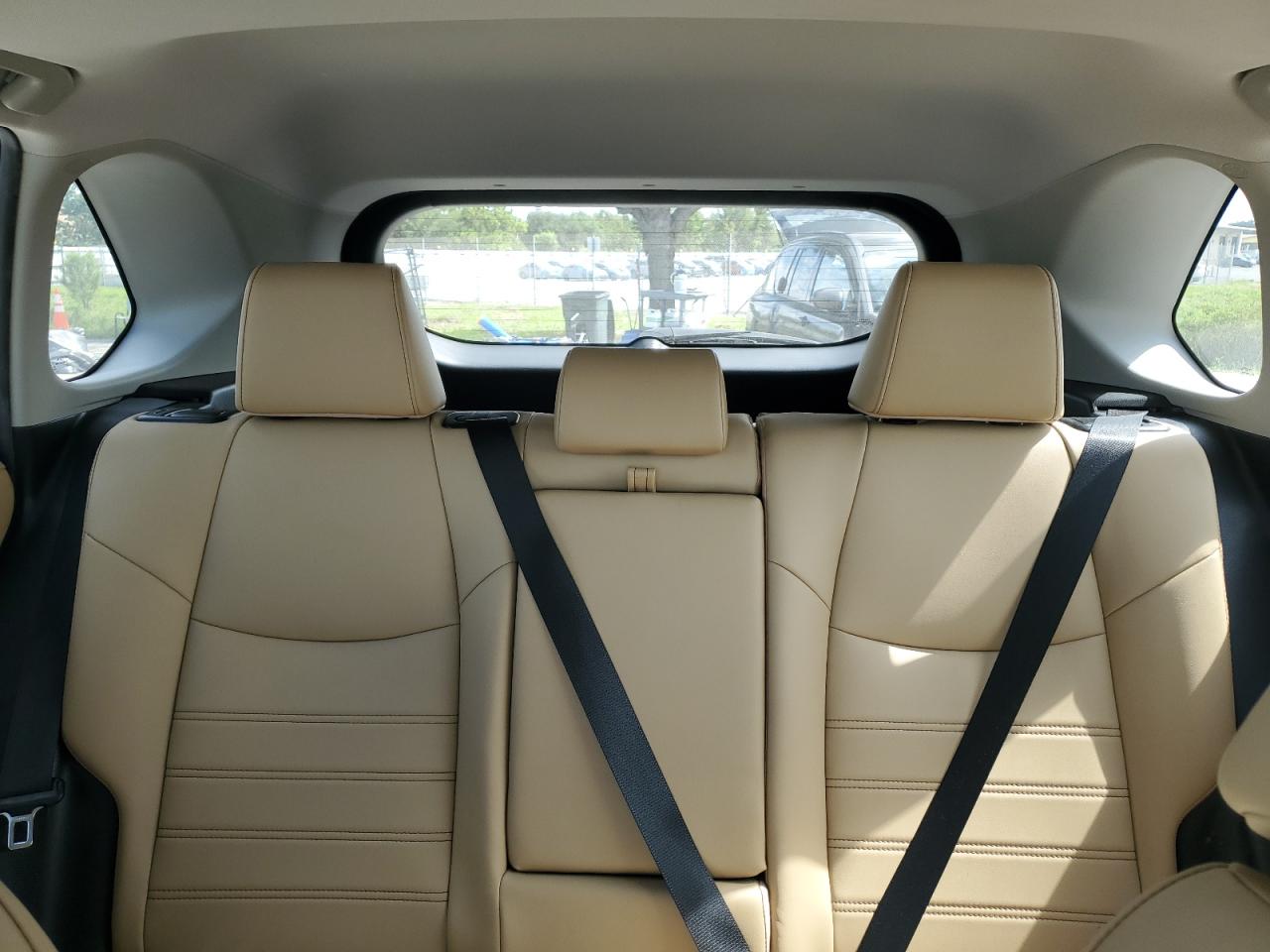 TOYOTA RAV4 XLE PREMIUM