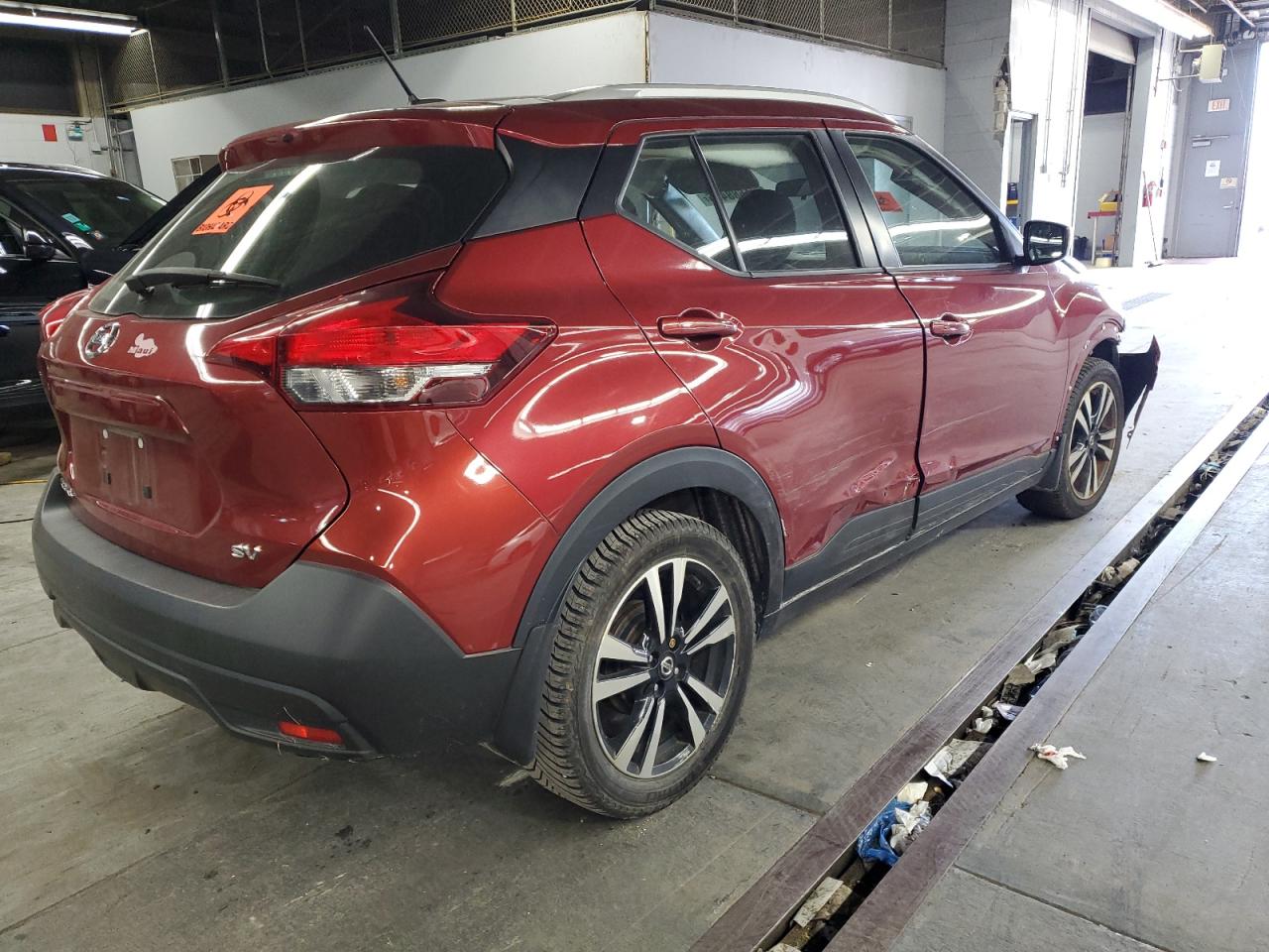 NISSAN KICKS S