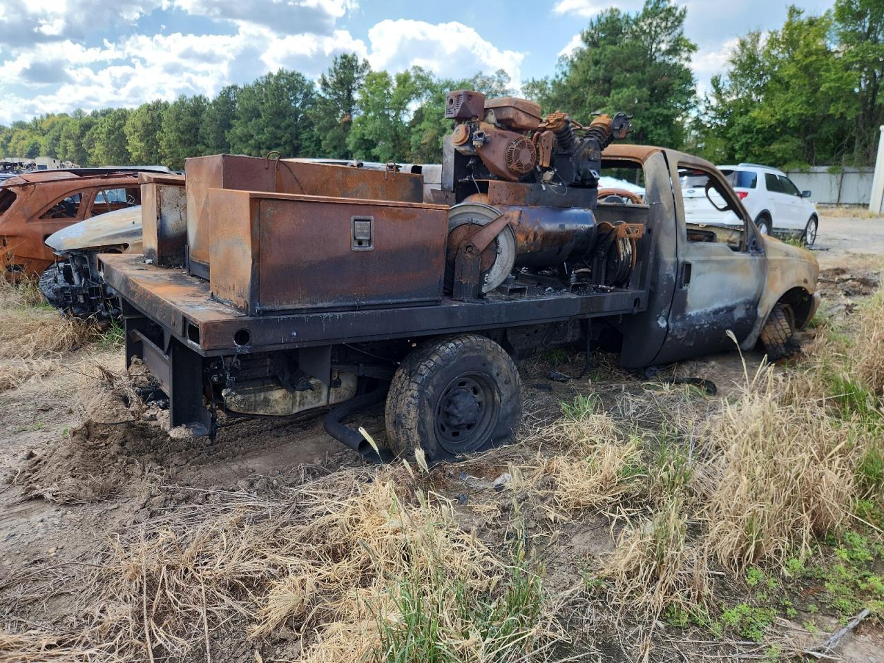 Lot #3292681588 2004 FORD F350 SRW S