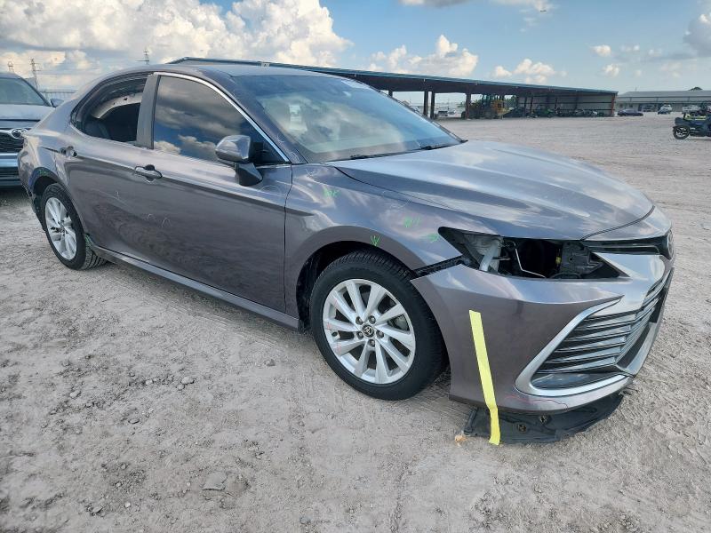 2021 TOYOTA CAMRY LE 4T1C11AK8MU454443