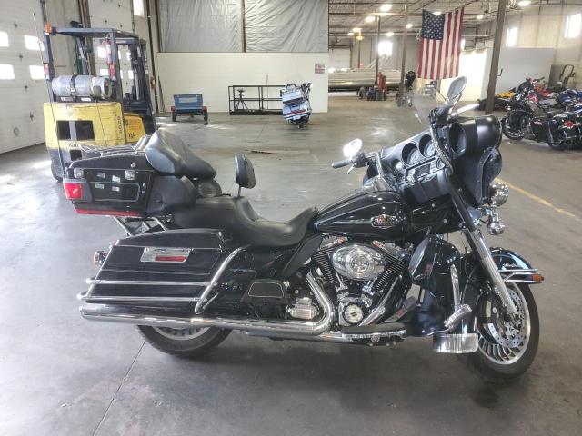 2013 HARLEY-DAVIDSON FLHTCU ULT 1HD1FCM17DB643302