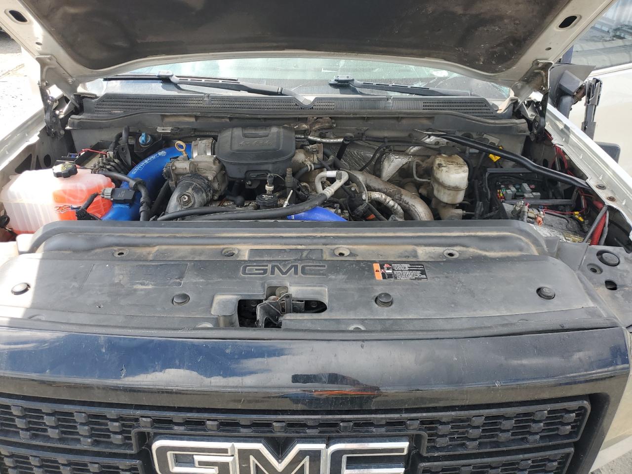 GMC SIERRA K2500 DENALI