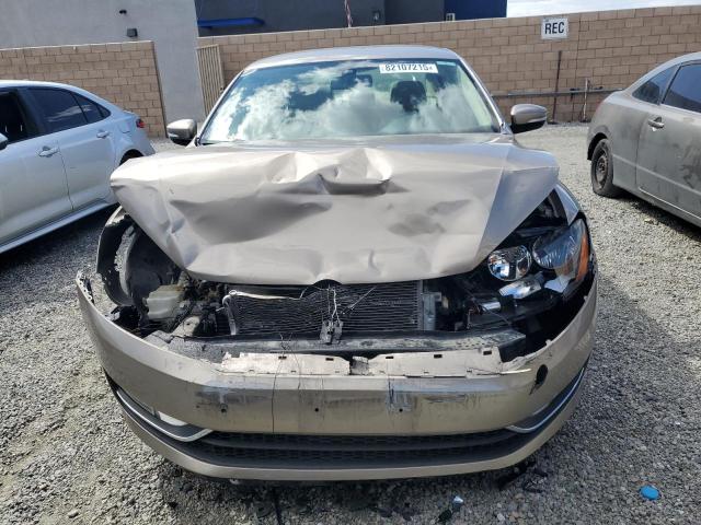 2015 VOLKSWAGEN PASSAT S - 1VWAT7A30FC118986