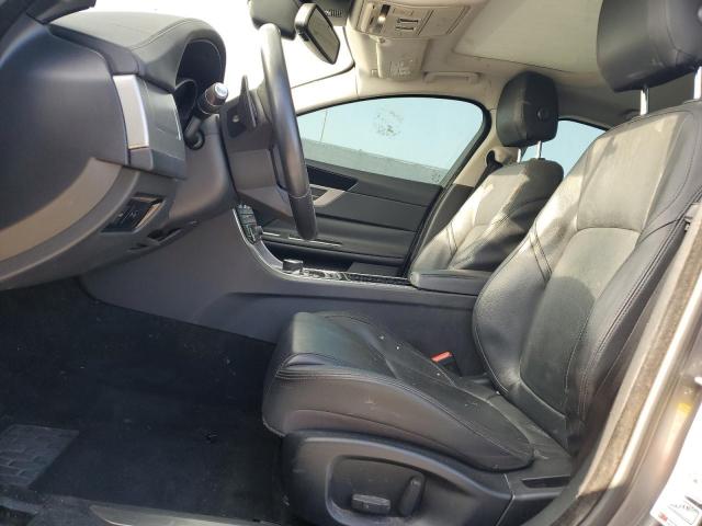 2017 JAGUAR XF PREMIUM SAJBD4BNXHCY42630