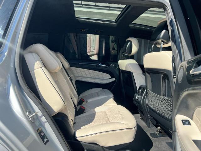 2016 MERCEDES-BENZ GL 550 4MA 4JGDF7DE5GA700076