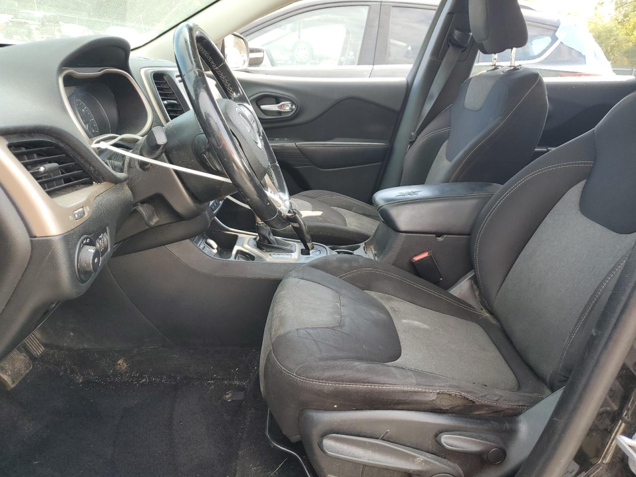 JEEP GRAND CHEROKEE LATITUDE