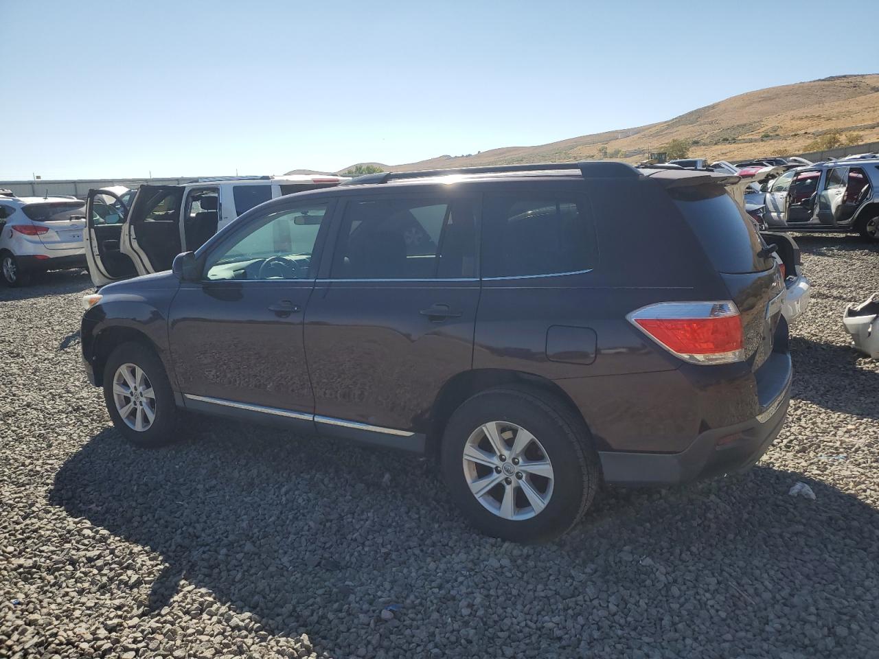 TOYOTA HIGHLANDER BASE