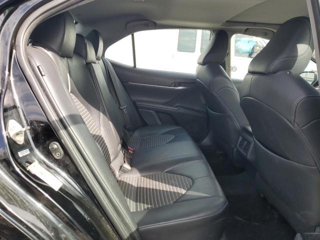 2018 TOYOTA CAMRY L 4T1B11HK2JU004459