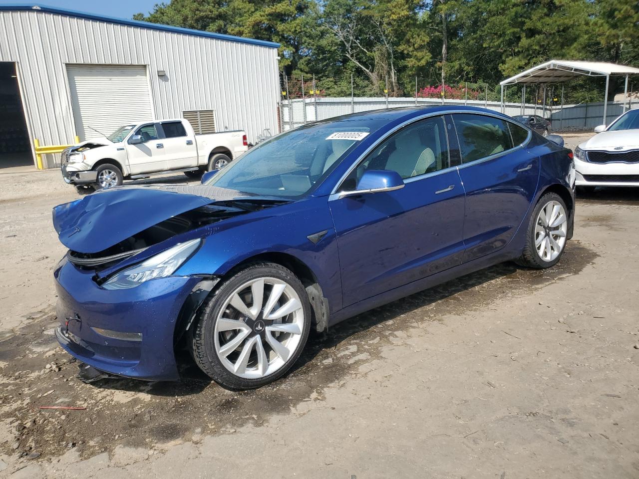 Lot #3283775428 2018 TESLA MODEL 3