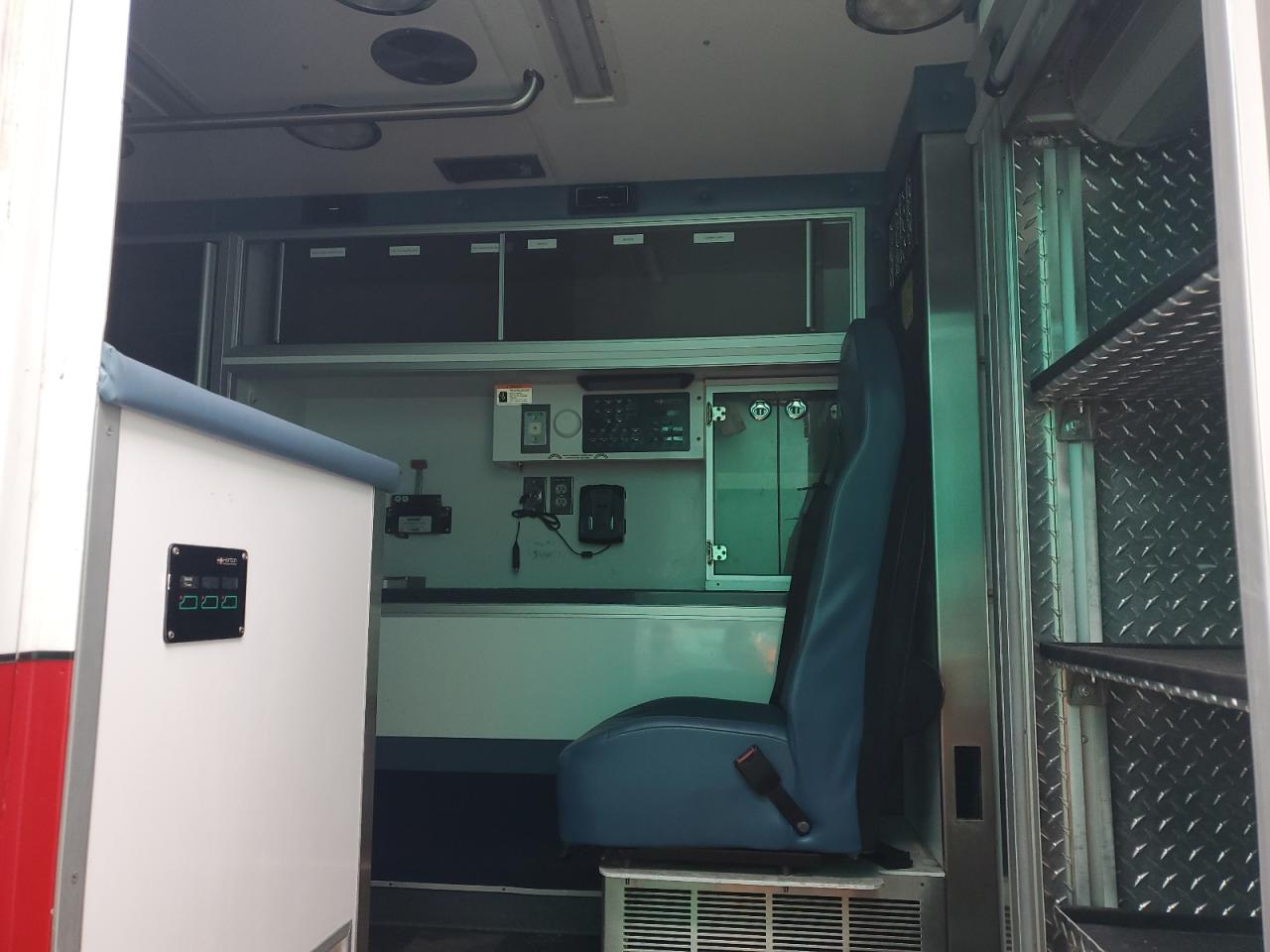 FORD F-550 SUPER DUTY