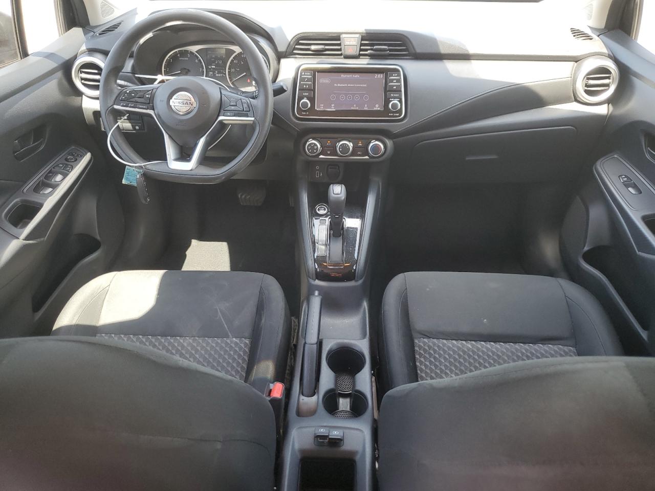 NISSAN VERSA S