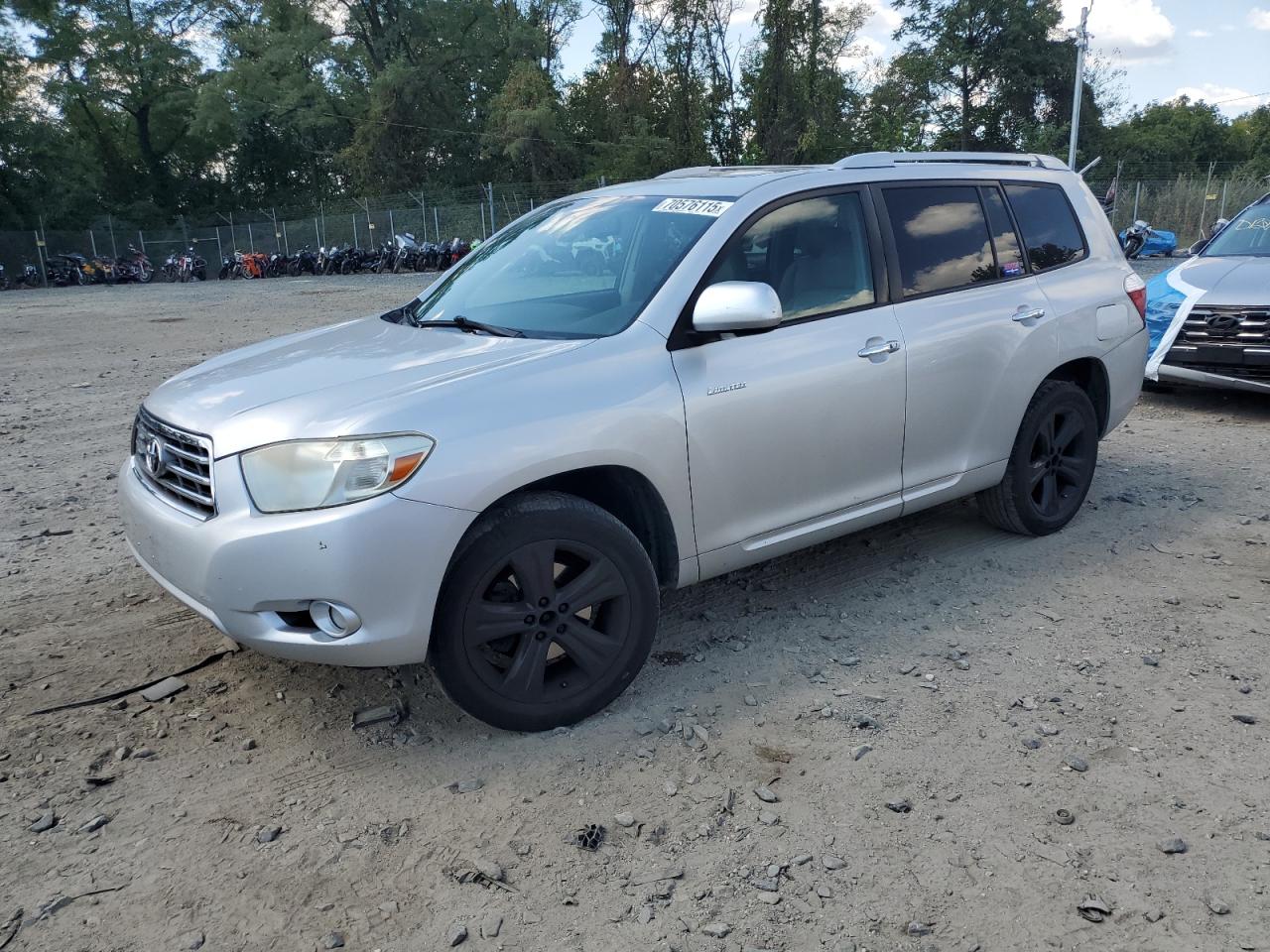 TOYOTA HIGHLANDER LIMITED