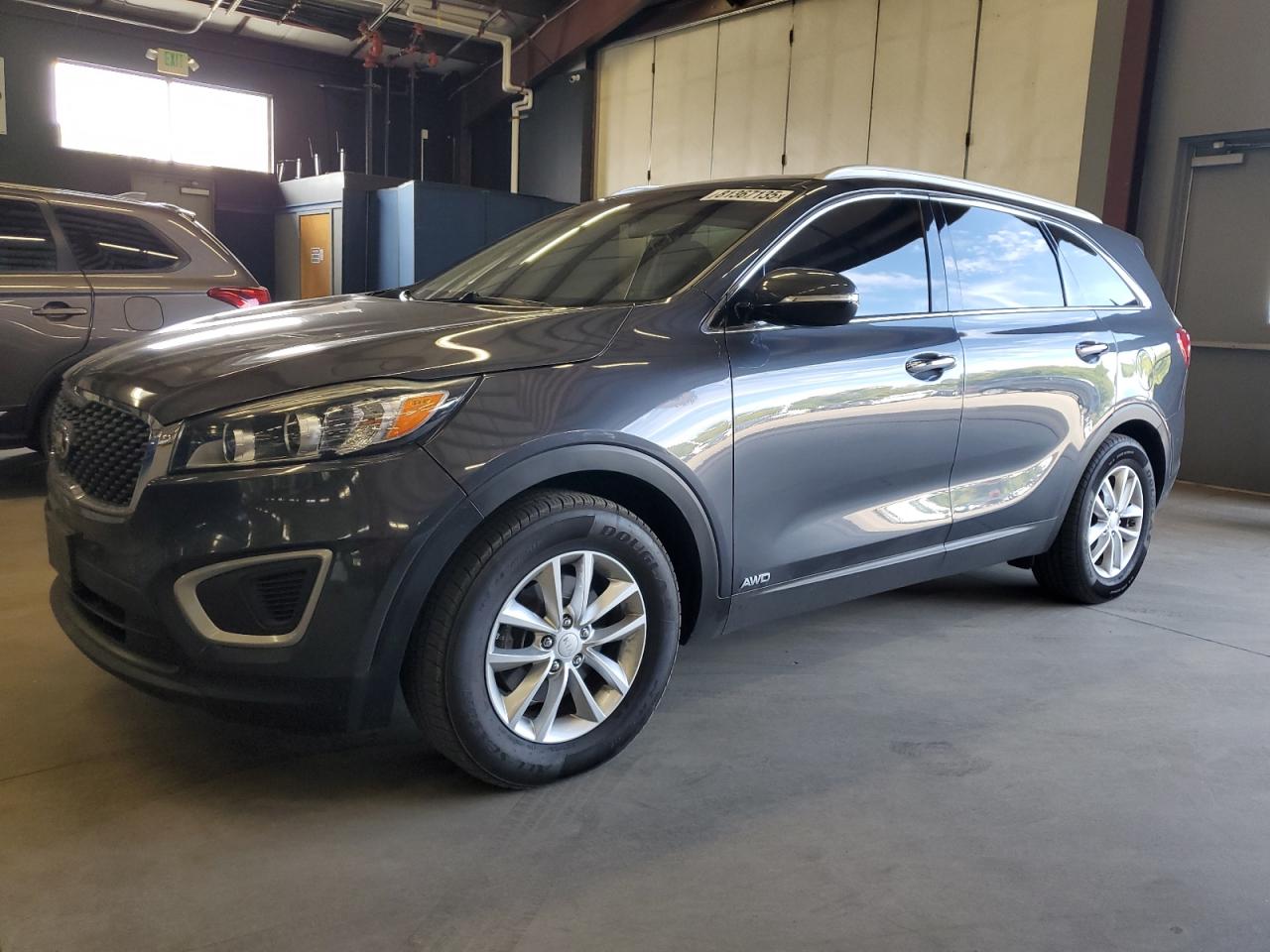 KIA SORENTO LX