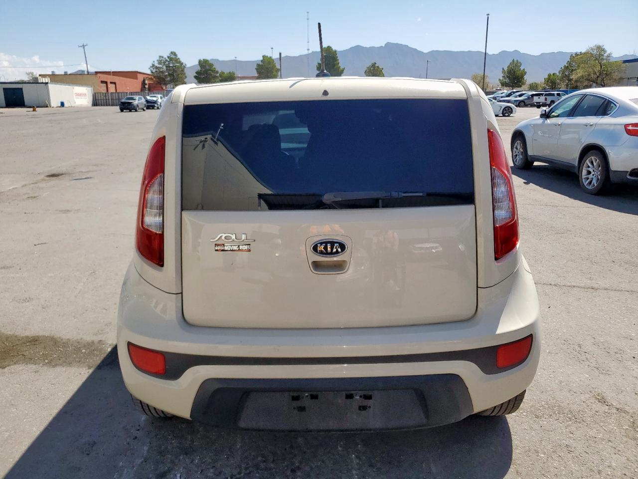 KIA SOUL