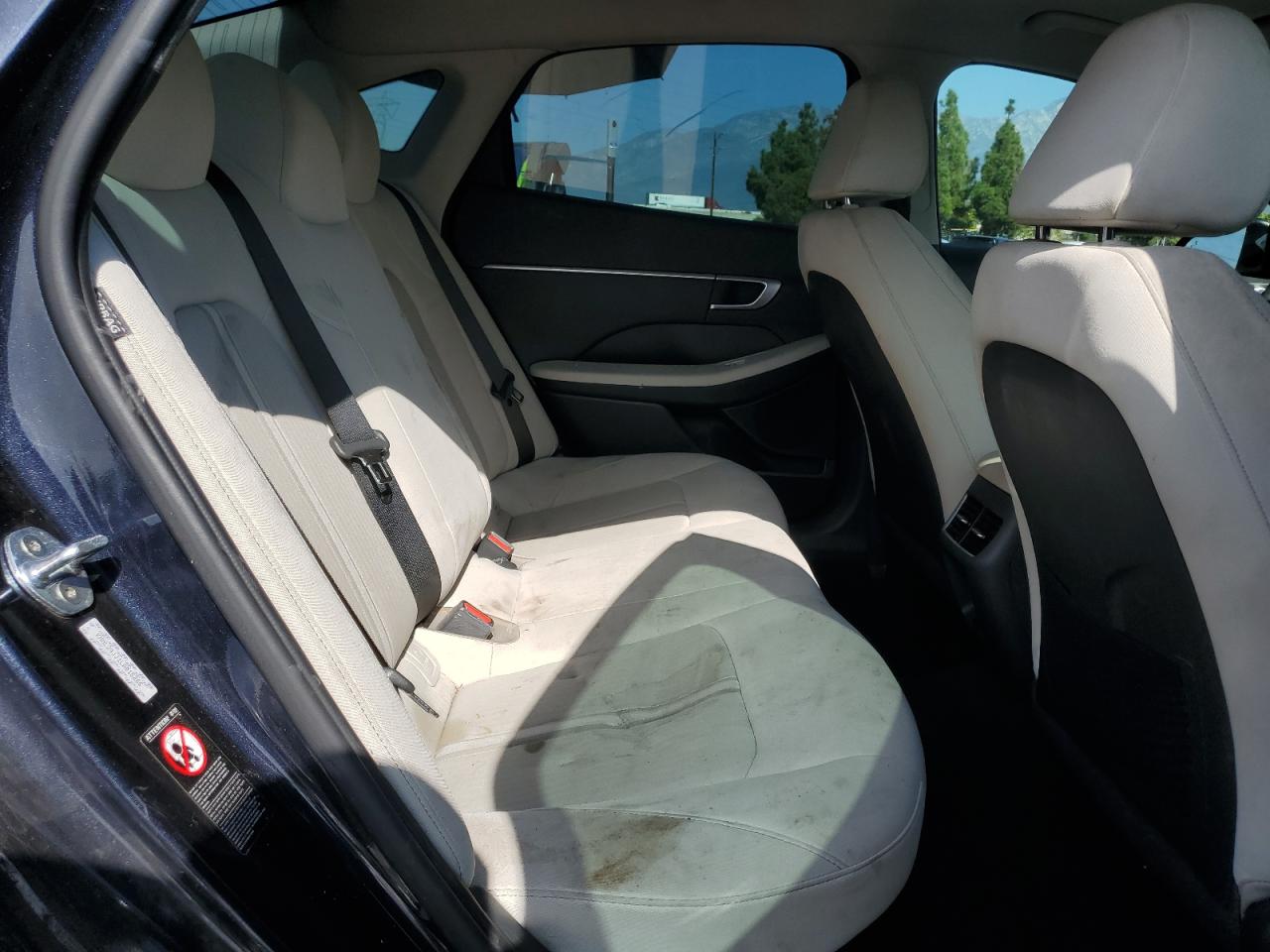 HYUNDAI SONATA HYBRID