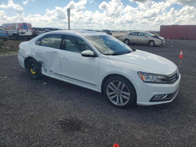 2017 VOLKSWAGEN PASSAT SE - 1VWGT7A32HC063468