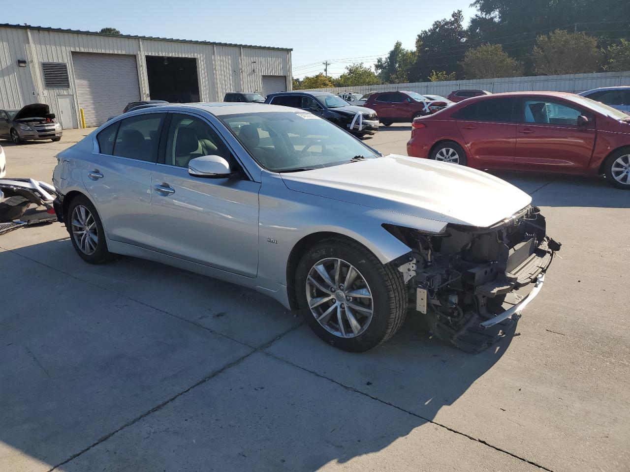 INFINITI Q50 PREMIUM