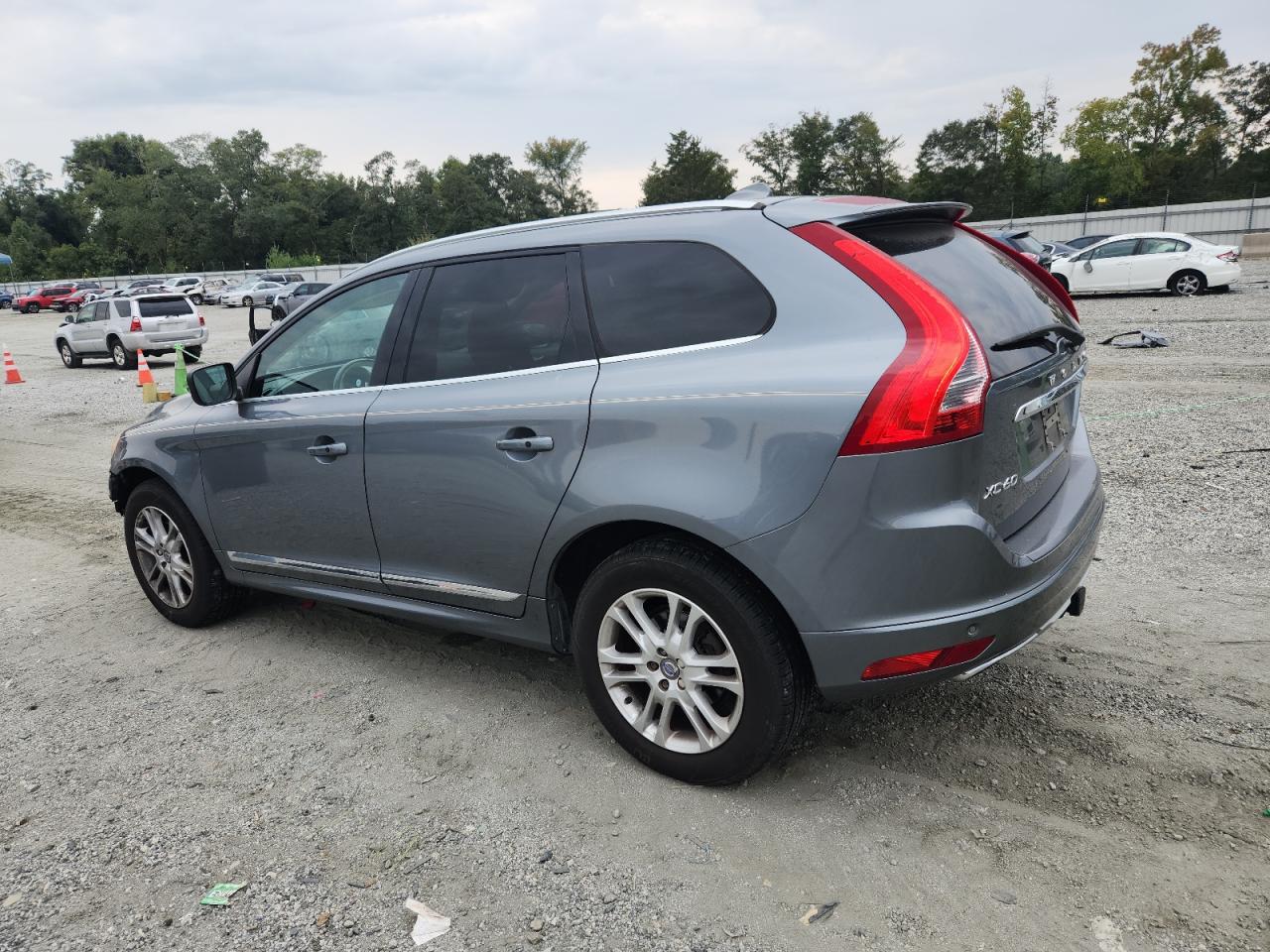 VOLVO XC60 T5 PREMIER