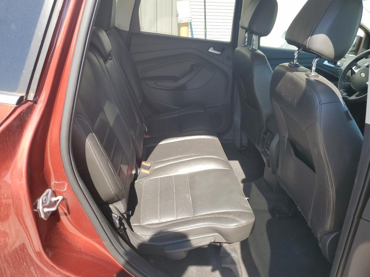 FORD ESCAPE TITANIUM