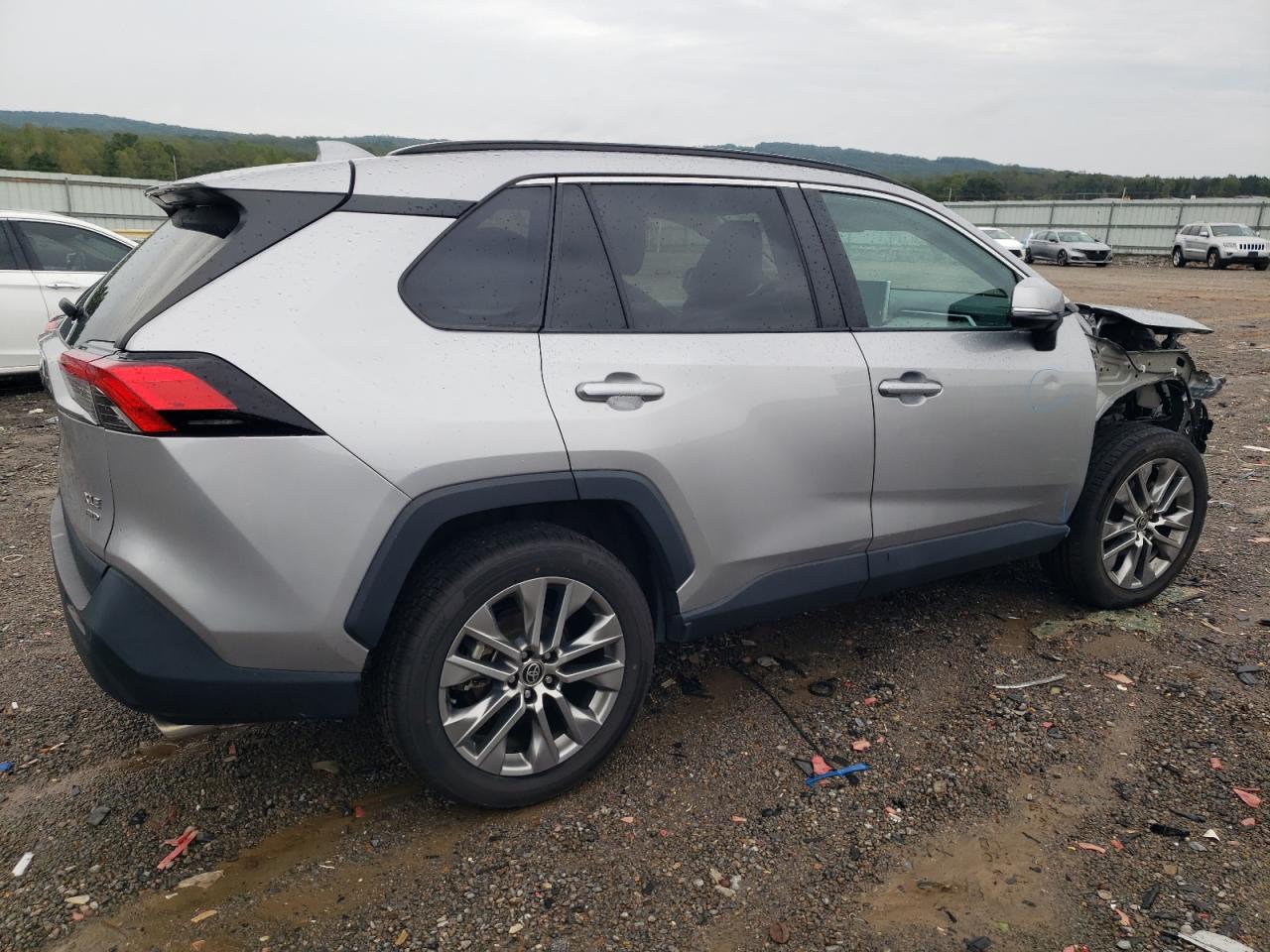 TOYOTA RAV4 XLE PREMIUM