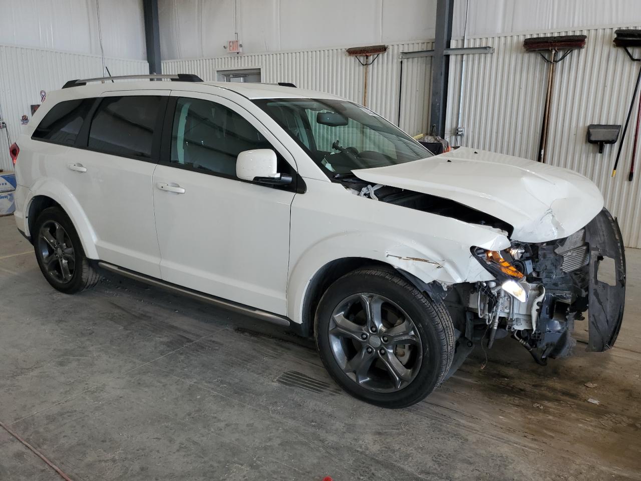 DODGE JOURNEY CROSSROAD