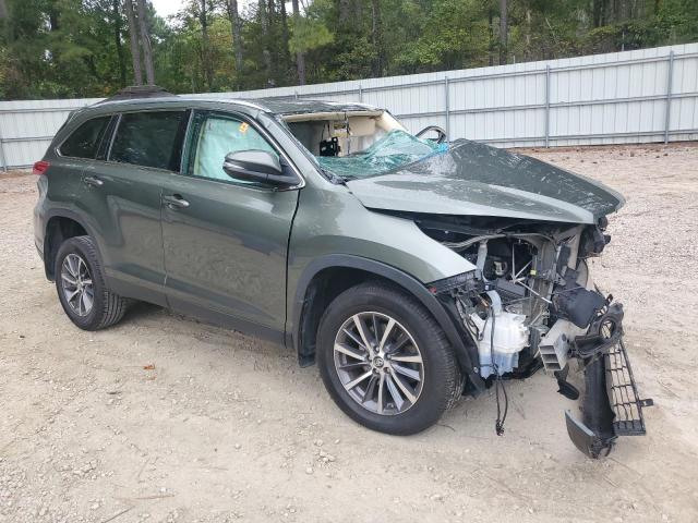 2019 TOYOTA HIGHLANDER SE - 5TDJZRFH5KS736556