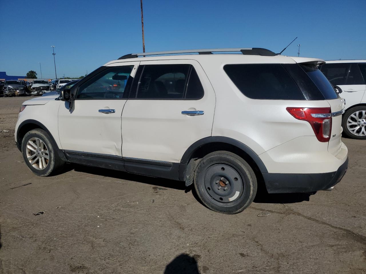 FORD EXPLORER XLT
