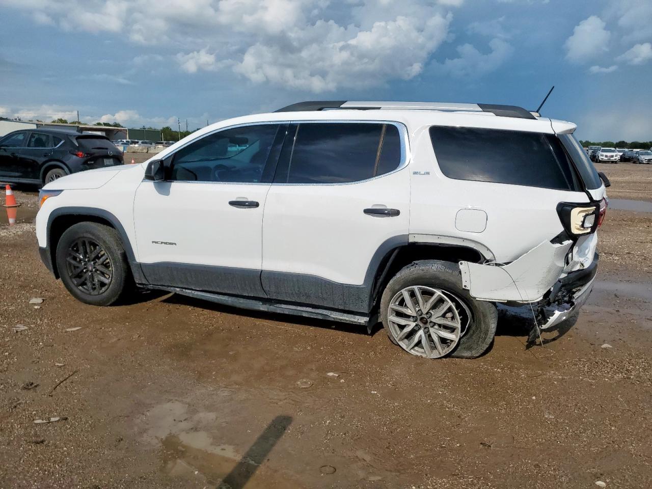 GMC ACADIA SLE