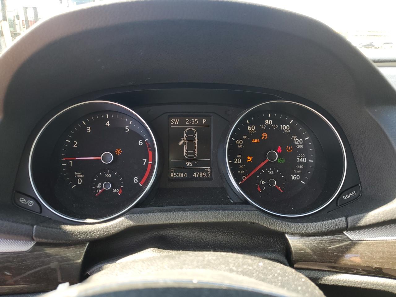 VOLKSWAGEN PASSAT SE