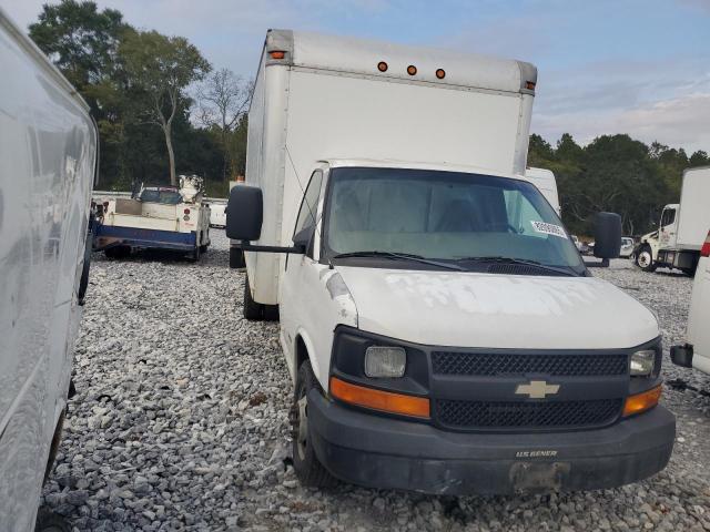 CHEVROLET EXPRESS G3 2006 white cutaway diesel 1GBJG312961164033 photo #1