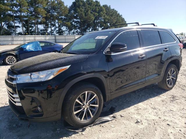 TOYOTA HIGHLANDER SE