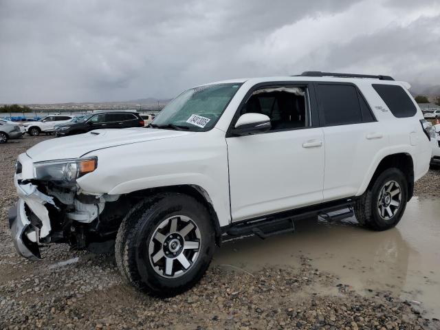 TOYOTA 4RUNNER SR