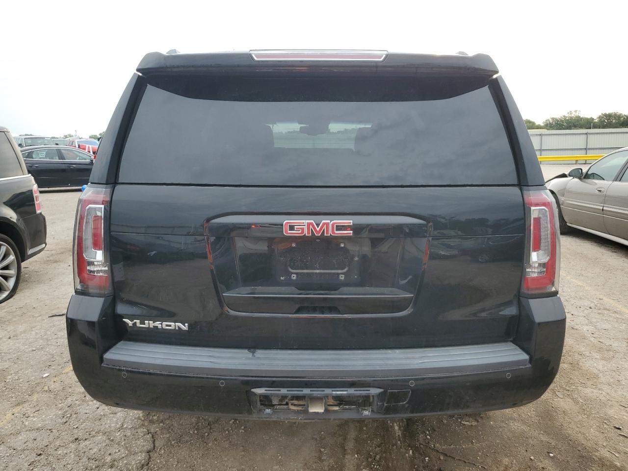 GMC YUKON SLT