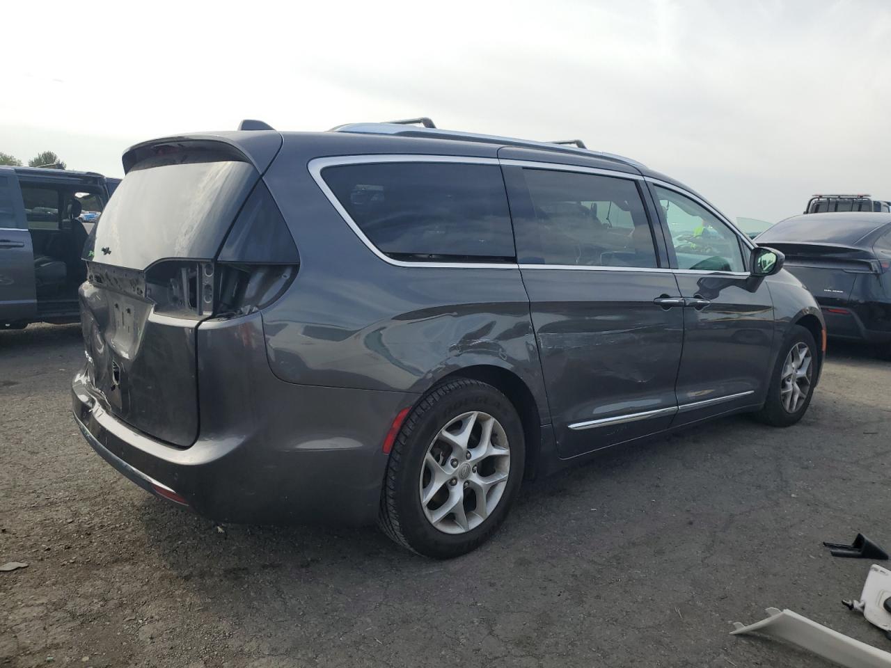 CHRYSLER PACIFICA TOURING L PLUS