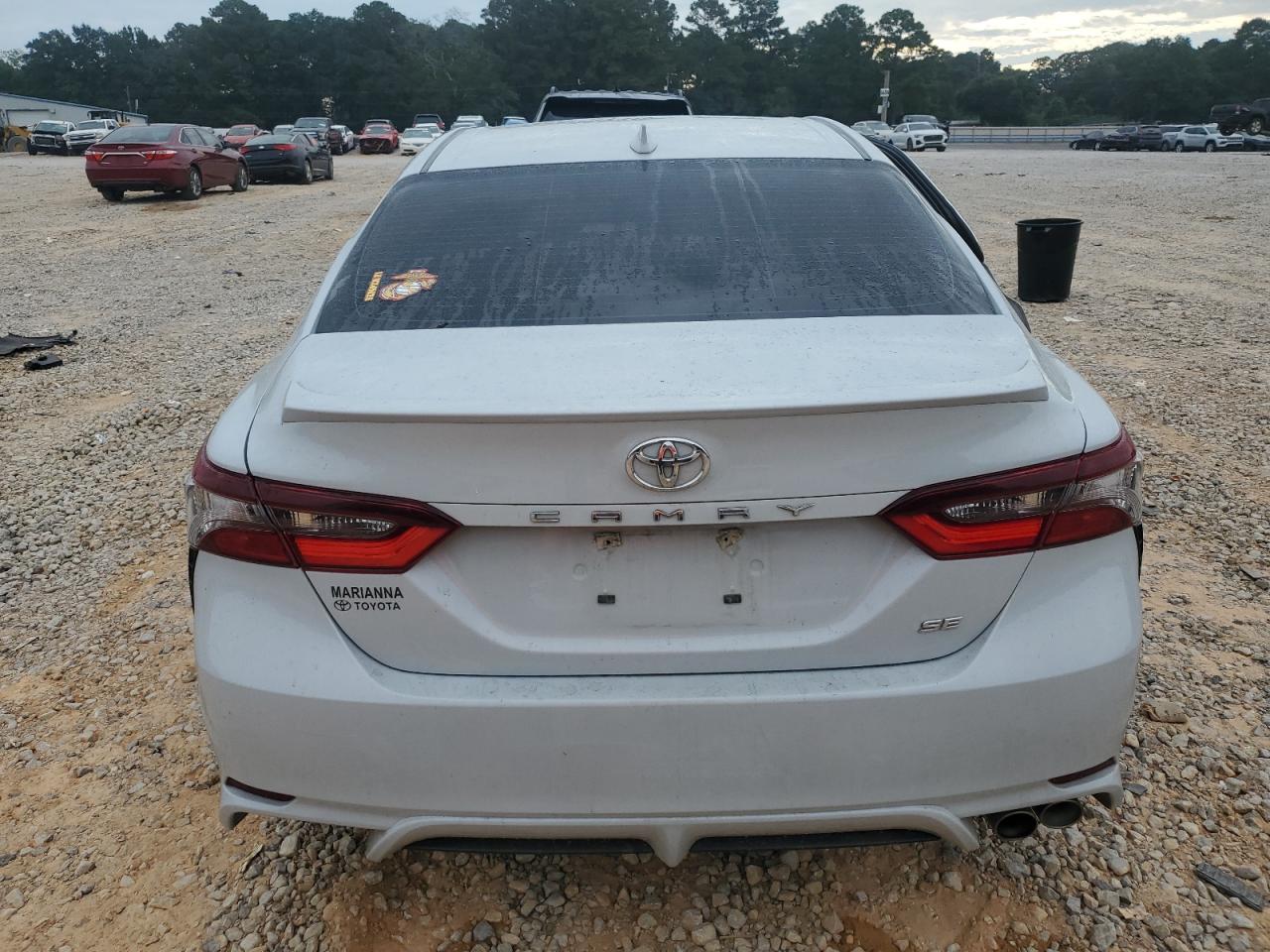 TOYOTA CAMRY SE NIGHT SHADE