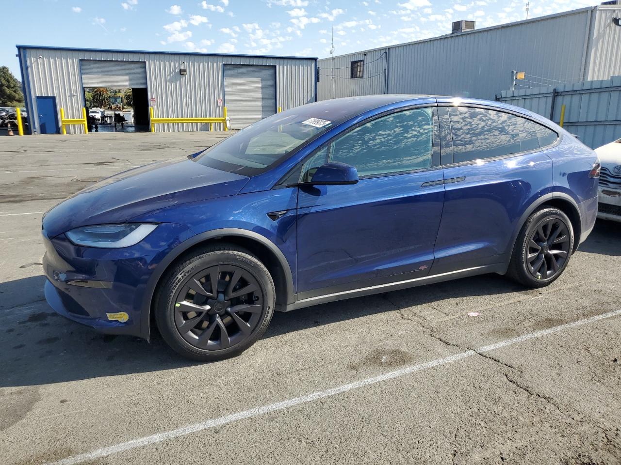 TESLA MODEL X